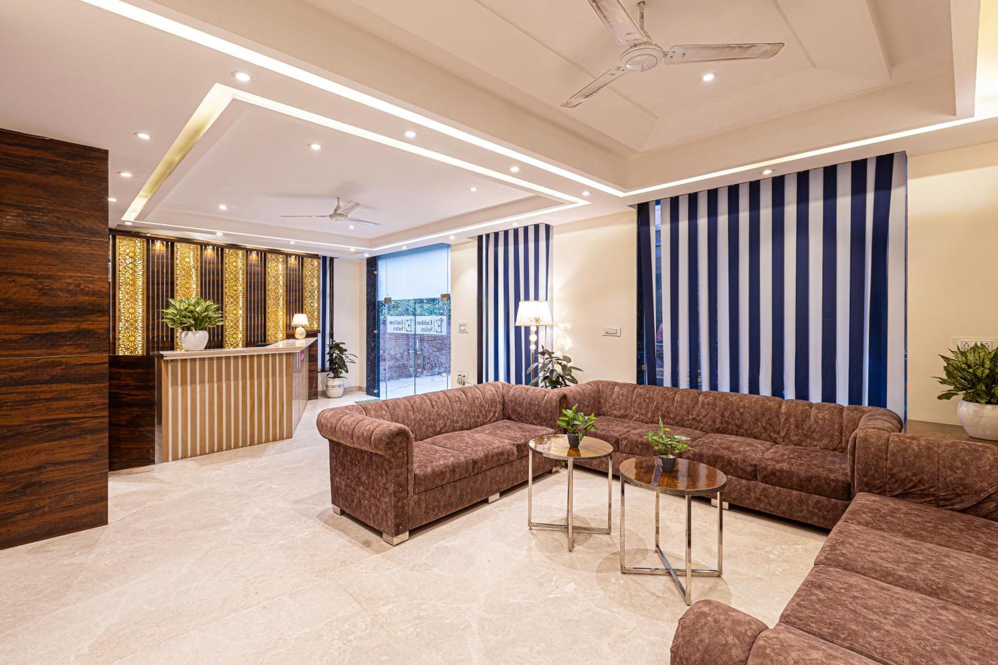 Hotel Emblem Suites- Near Delhi Airport 뉴델리 외부 사진